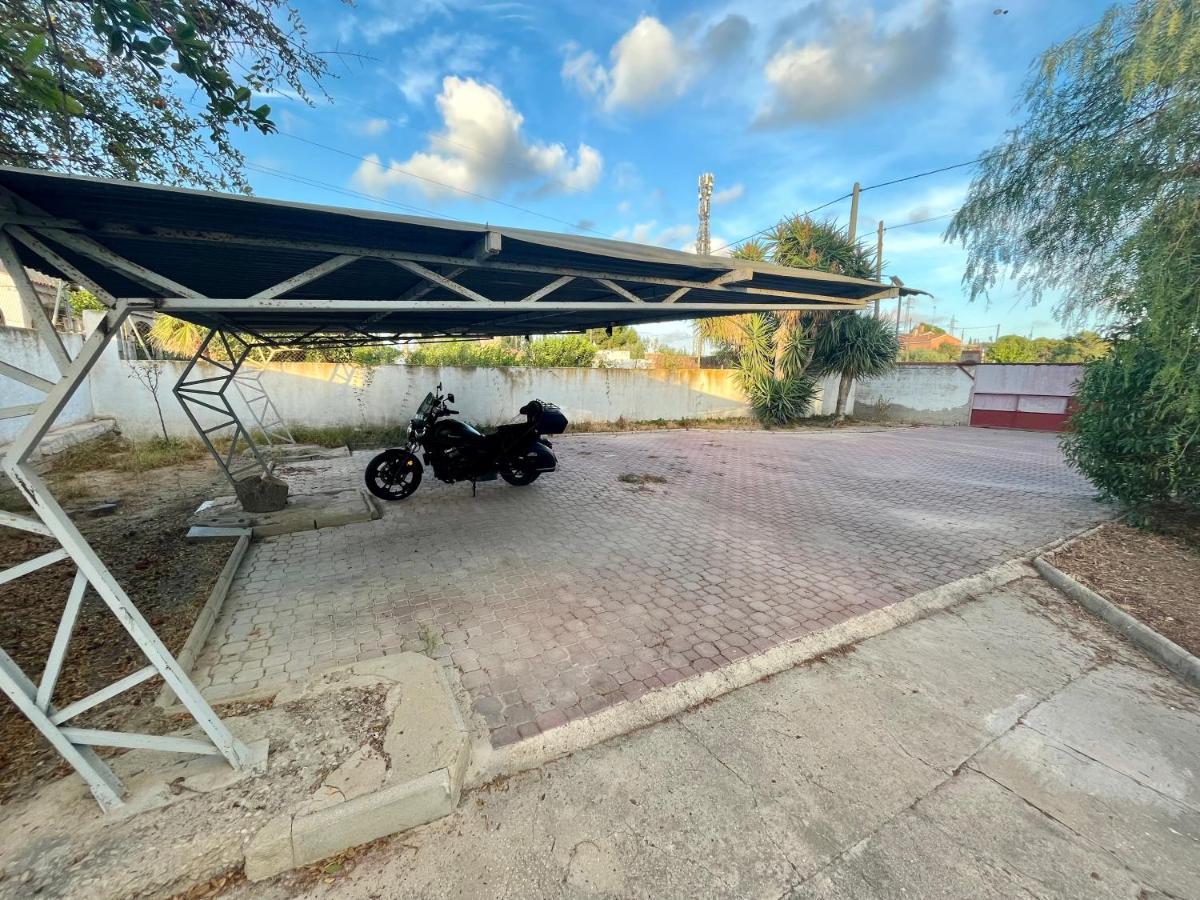 Estudio Adosado Acogedor Con Jardin, Barbacoa Y Parking Privado อาลิกันเต ภายนอก รูปภาพ